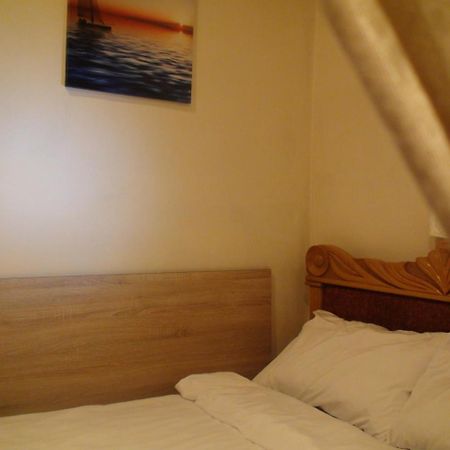 Comfort Hostel เยเรวาน ภายนอก รูปภาพ